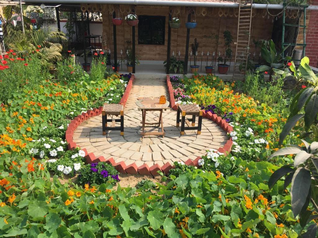 Panchobon Art Resort Shānti Niketan Exterior foto